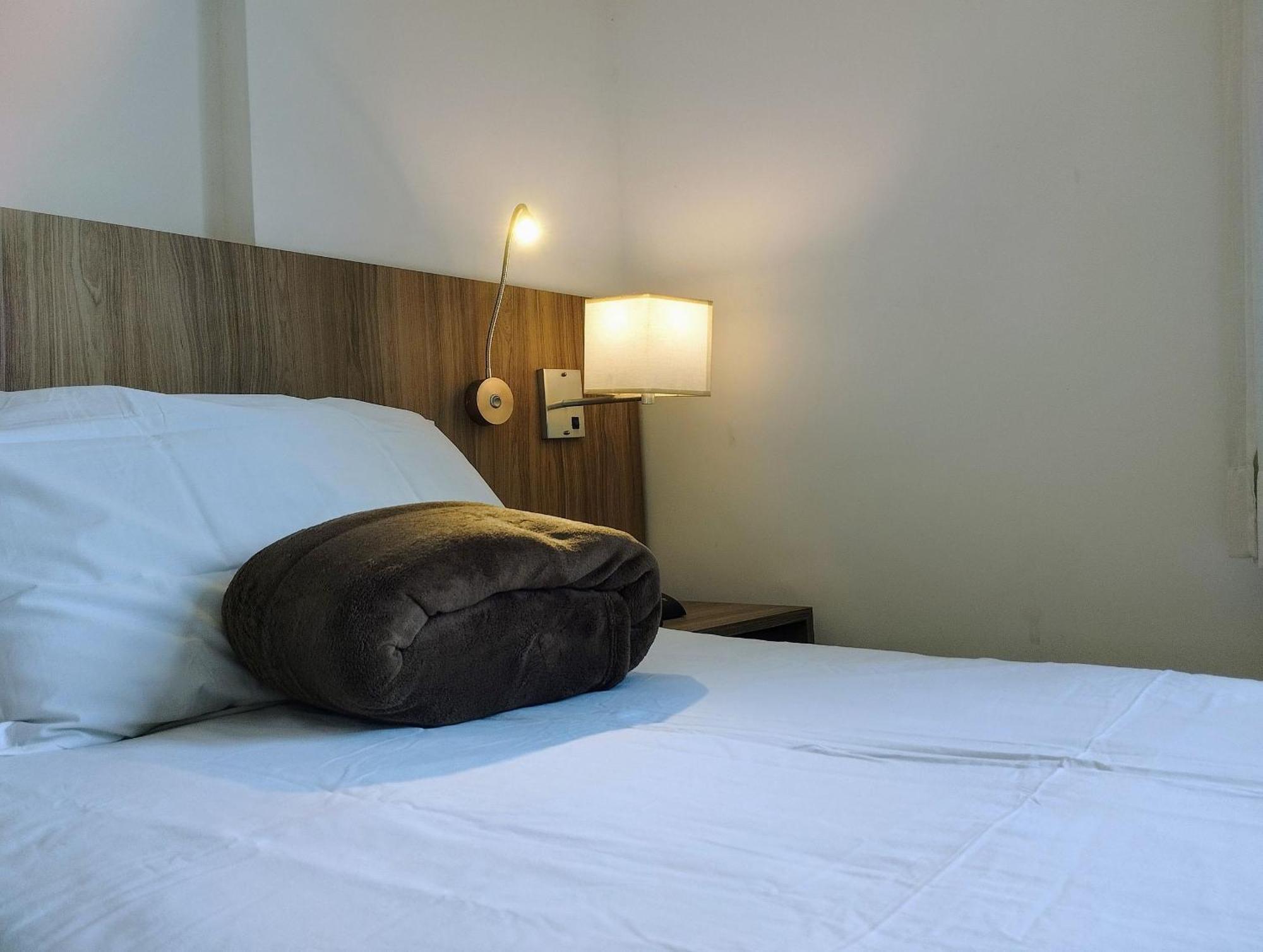 Terra Hospedagem Soho Conforto E Aconchego กัมโปส โดส กอยตากาเซส ภายนอก รูปภาพ